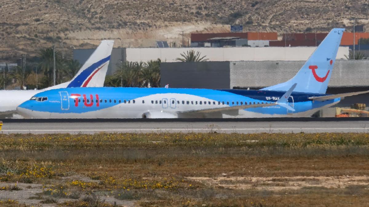 TUI cancela todos los viajes a España tras la cuarentena decretada por el Reino Unido