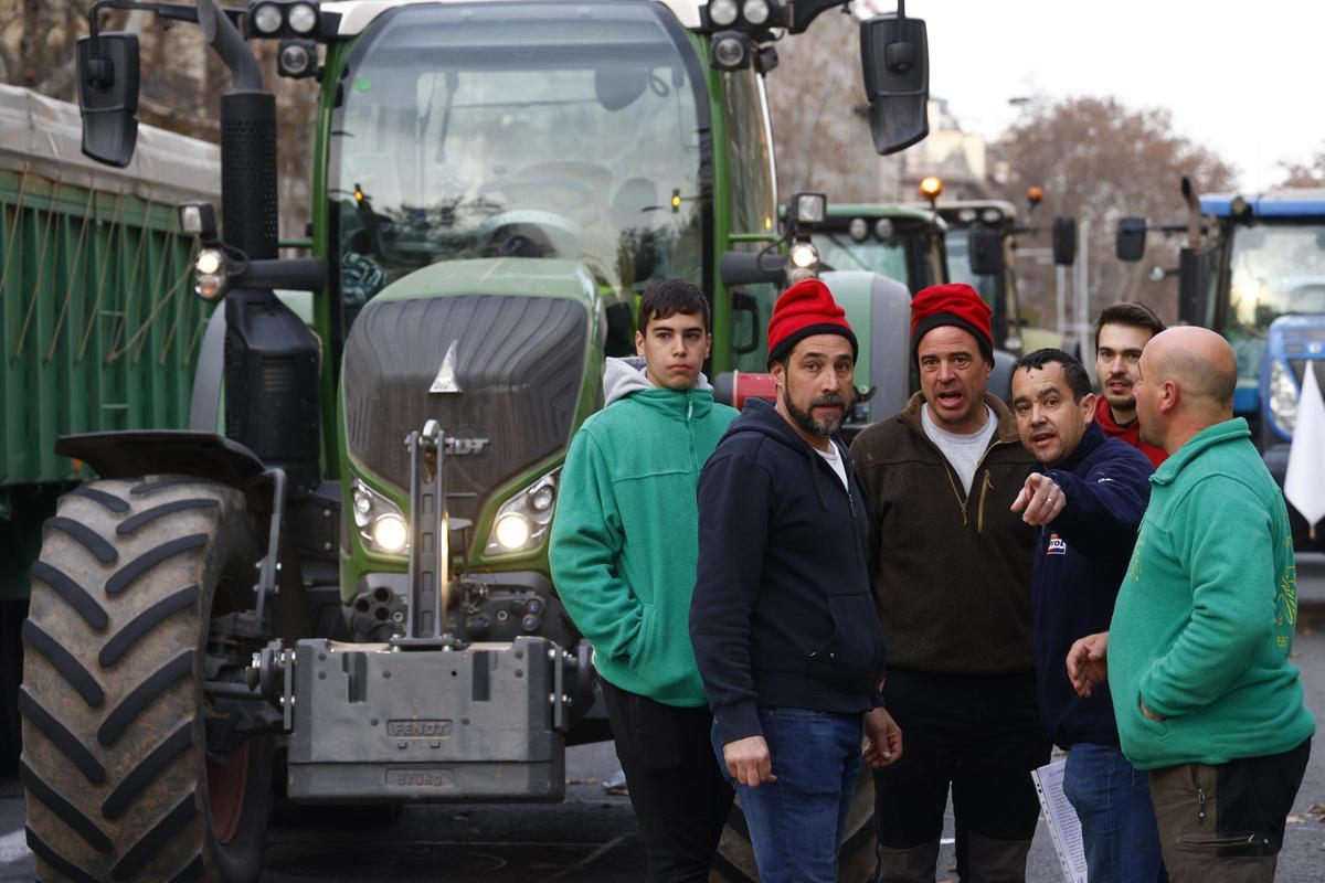 La marcha de tractores en Barcelona se dirige al Parlament