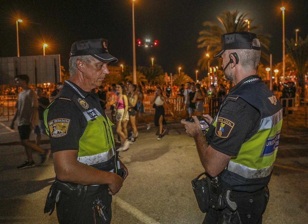 Controles de la Policía Local durante las Fiestas de Elche