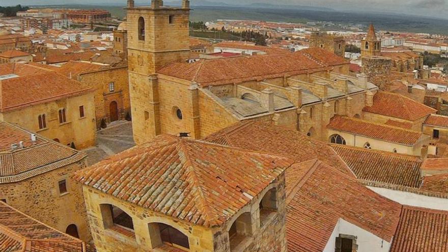 Los drones sobrevuelan la Semana Santa de Cáceres