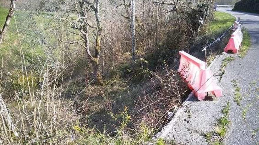 Argayo en la carretera de Corao a Nueva.