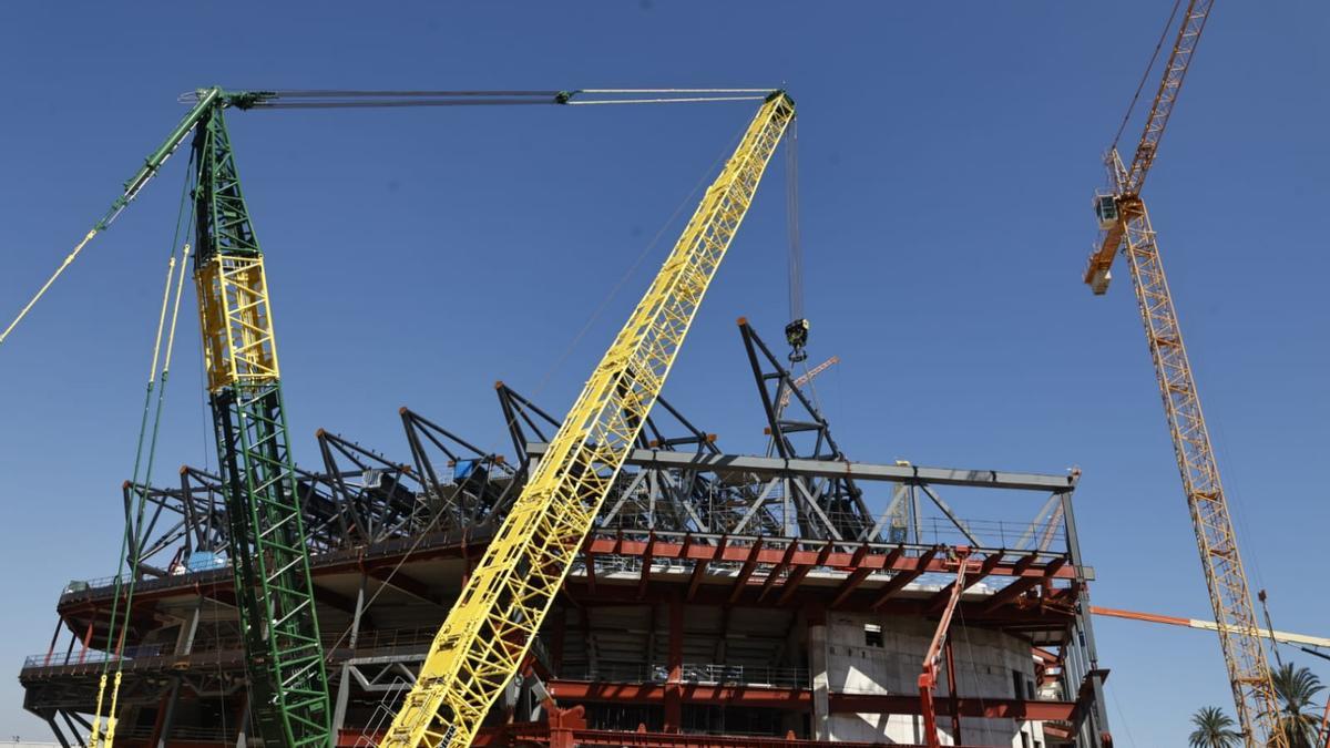 Así avanzan las obras del Roig Arena, el nuevo pabellón que construye Juan Roig