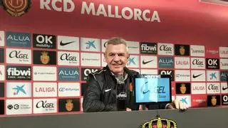 Aguirre, técnico del Real Mallorca: "Si no cumplimos el objetivo, lo más probable es que perdamos el empleo"