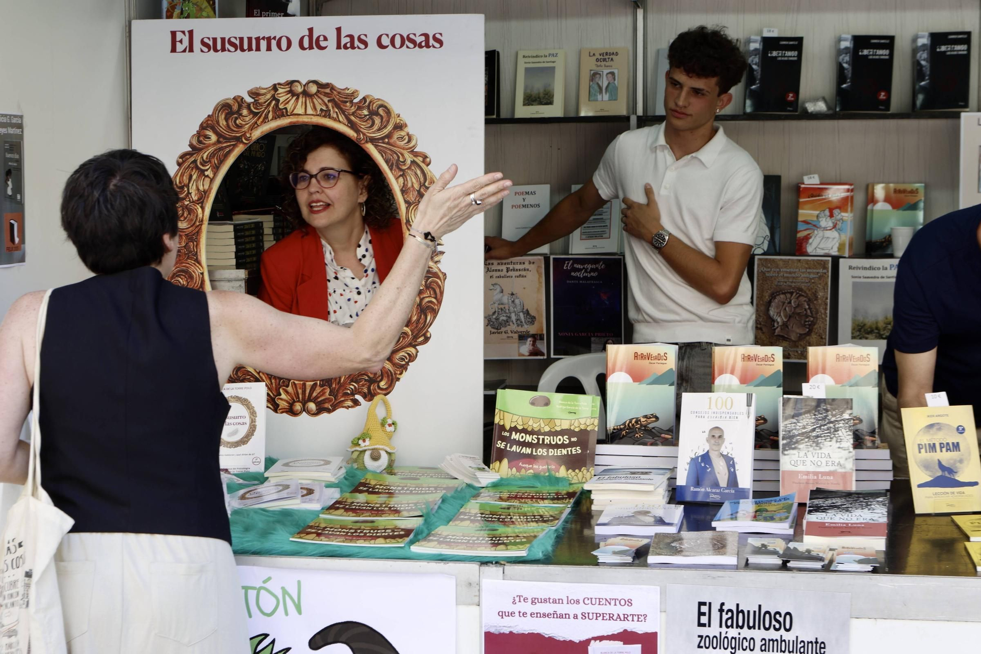 El inicio de la Feria del Libro de Gijón, en imágenes