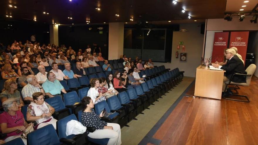 "La ideología de género supone un asalto a la libertad"