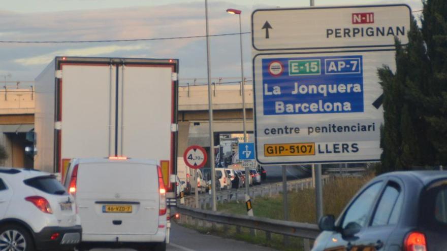 Les cues tornen a afectar l&#039;Alt Empordà