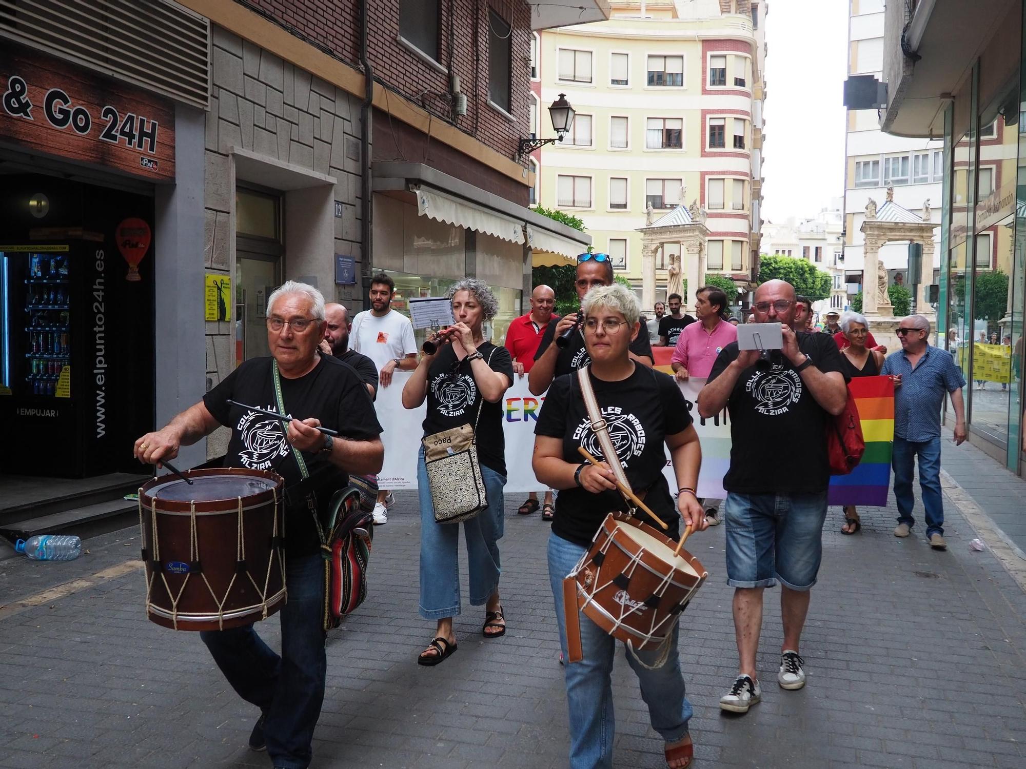 Así ha sido la manifestación del orgullo LGTBI en Alzira