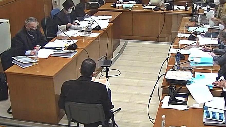 L&#039;excapellà declarant durant el judici