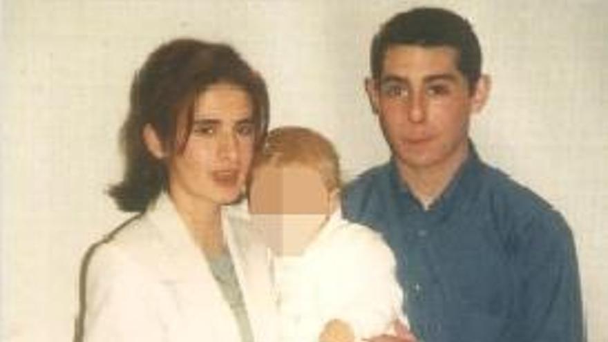 El joven que murió en el incendio de Benissoda en 2000 era un niño robado