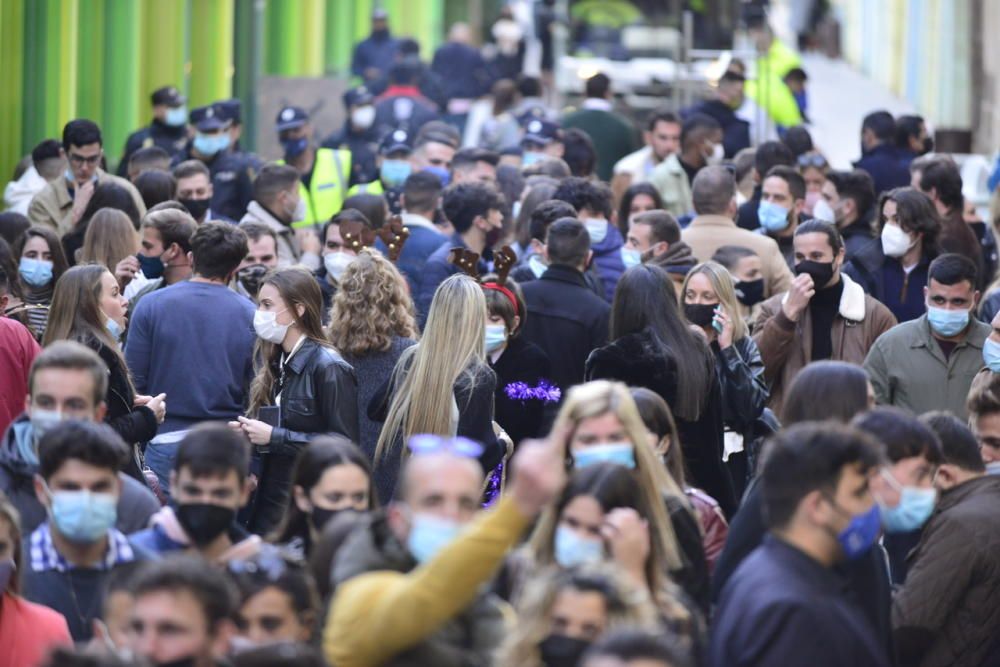 Ambiente festivo en Cartagena el último día del año