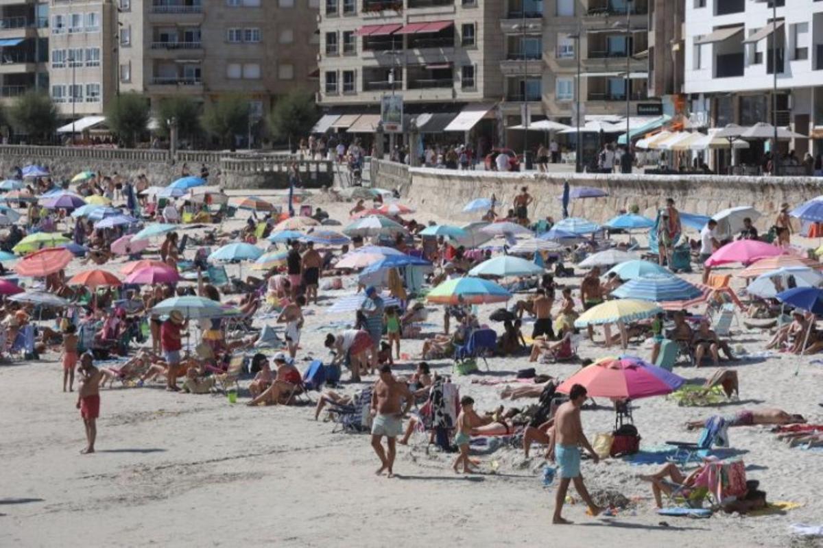 Las comarcas de O Salnés y Pontevedra están a rebosar, y sus playas son una de las razones.