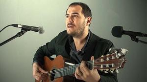 Ismael i el seu germà David presenten la cançó i el llibre ’Papá, cuéntame otra vez’.