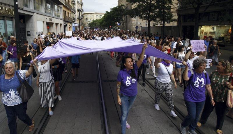 El feminismo arropa a la víctima de ‘La manada’ de Manresa en Zaragoza