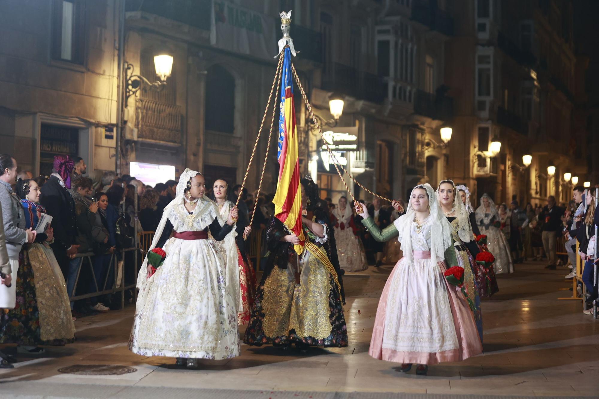 Búscate en el segundo día de ofrenda por la calle Quart (entre las 19:00 a las 20:00 horas)