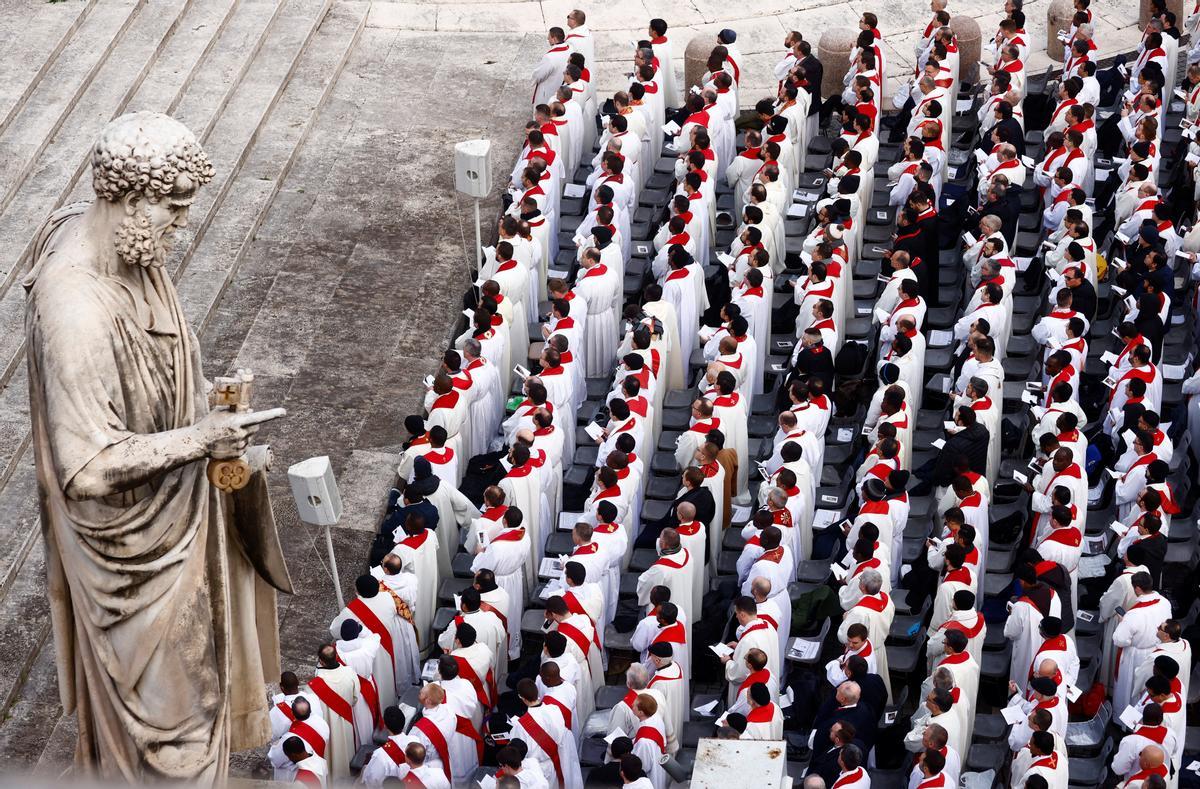 Funeral of former Pope Benedict at the Vatican