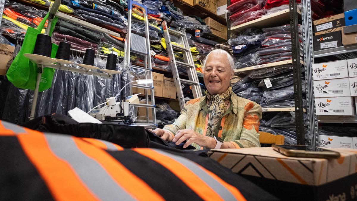 SANTA CRUZ: La Gran Tijera: 60 años de la tienda de uniformes militares ...