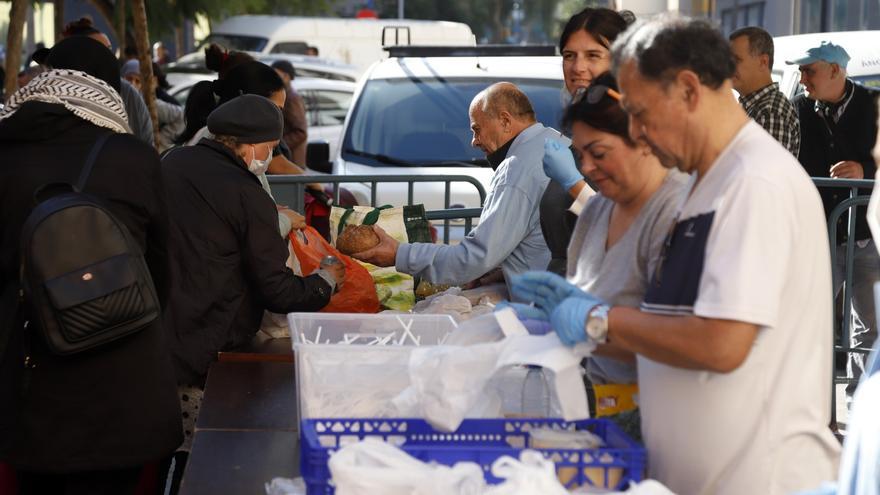 Crece la cifra de familias atendidas en comedores sociales de Málaga por  la crisis