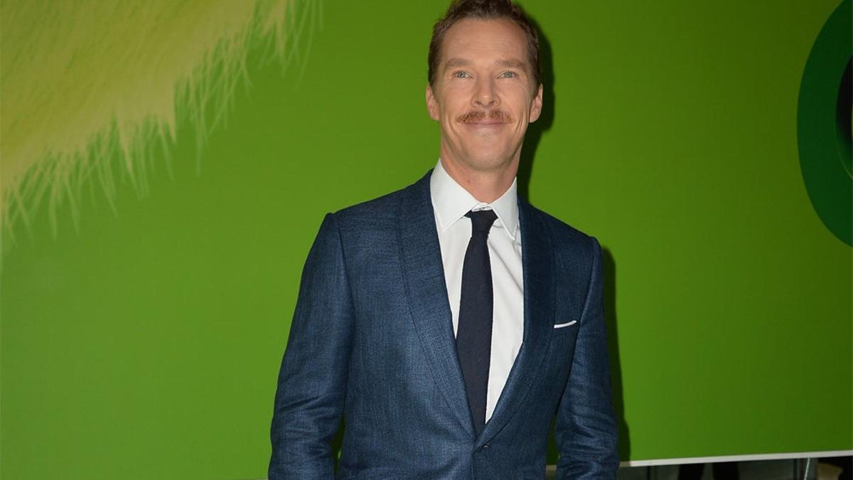 Benedict Cumberbatch con bigote