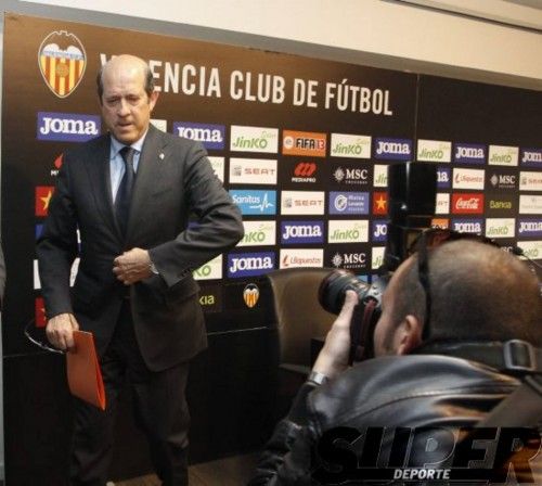 Llorente dimite como presidente del Valencia CF