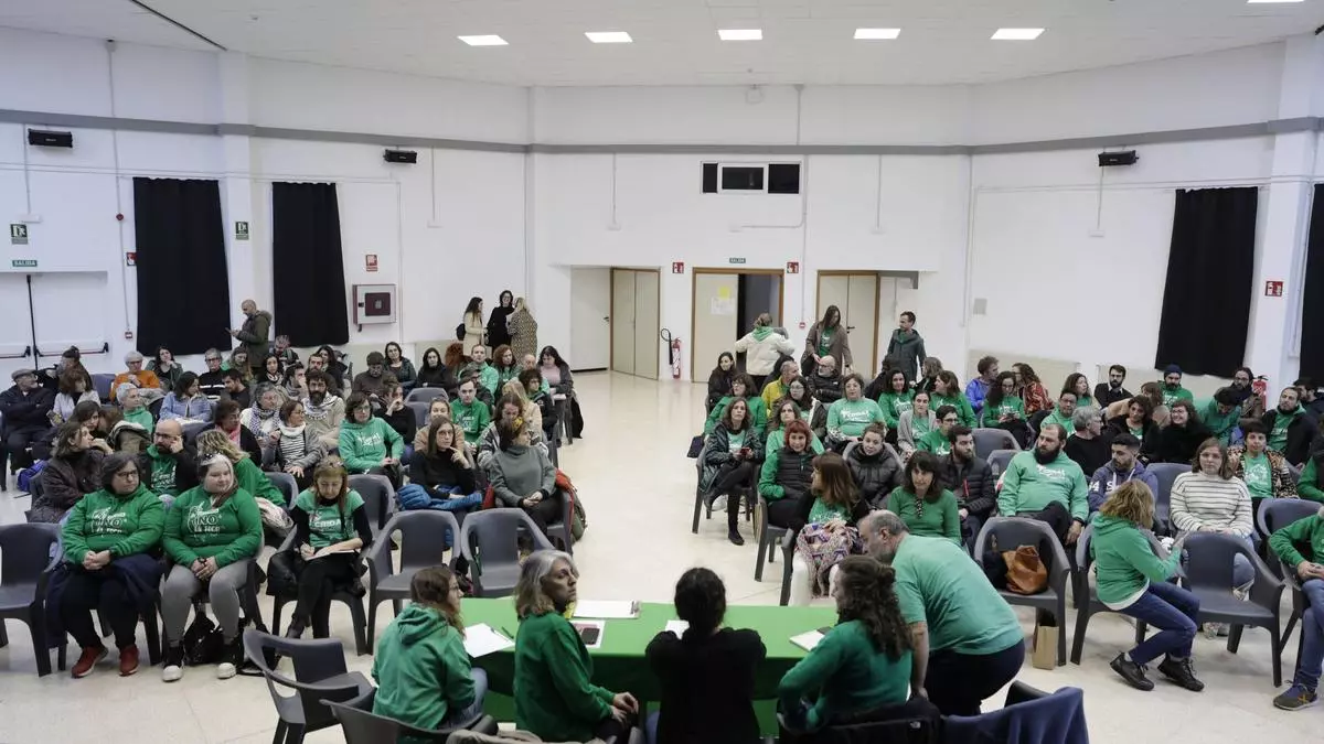 Las camisetas verdes exhiben fuerza ante el "ataque a la lengua" en Mallorca