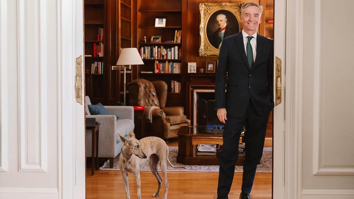 sir Alex Ellis, embajador británico en Madrid