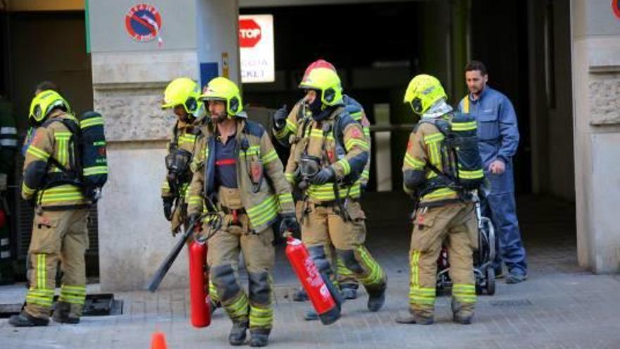 Valencia | Los bomberos adquieren 400 trajes especiales