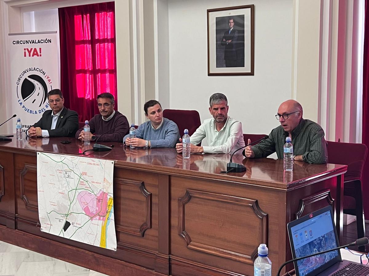 Reunión mantenida por los ayuntamientos de La Puebla del Río, Isla Mayor, Almensilla y Coria del Río para reclamar el enlace a la SE-40.
