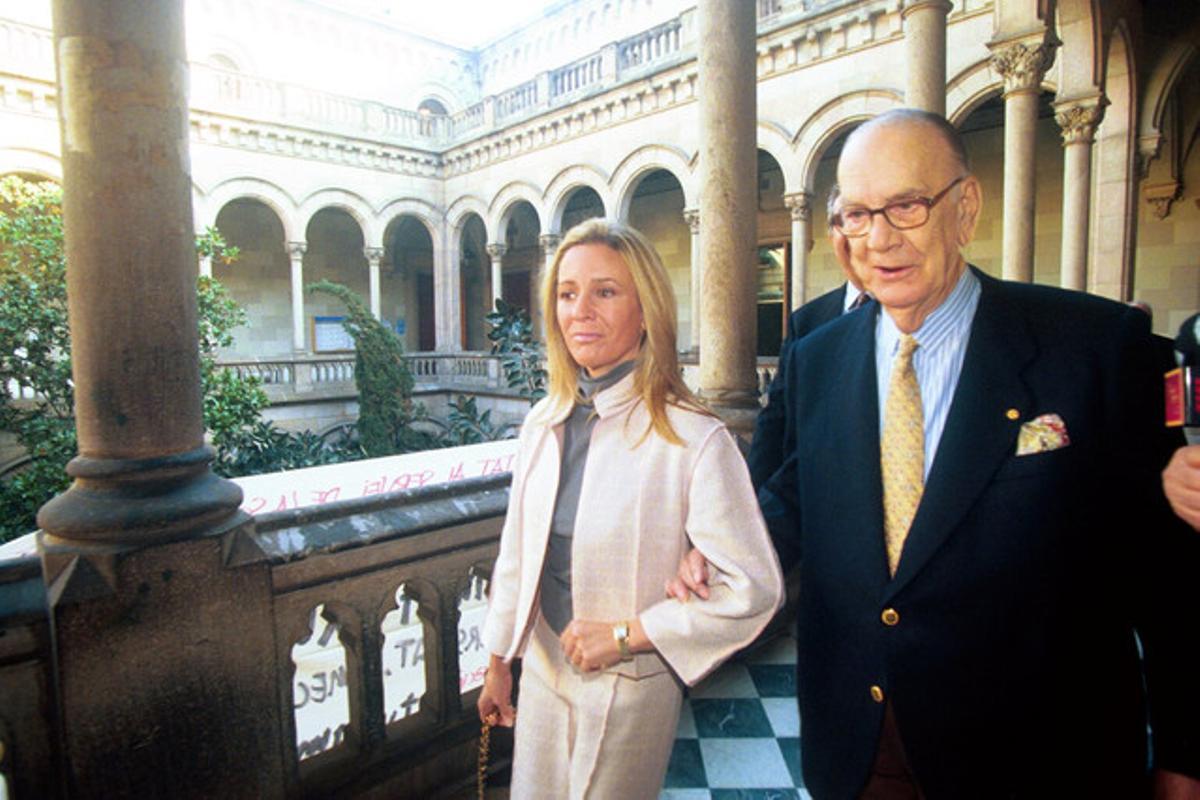 Marina Castaño i Camilo José Cela, a la Universitat de Barcelona, el desembre del 1999.