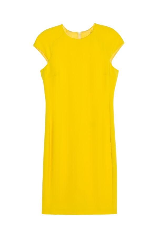 Prendas y complementos en amarillo: vestido de Alba Conde