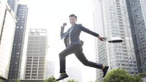 ¿Cuántas horas deberíamos trabajar para ser felices?