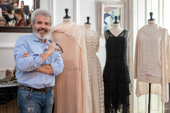 Con motivo del estreno de la película de 'Downton Abbey', el diseñador Lorenzo Caprile imparte una charla sobre historia de la moda