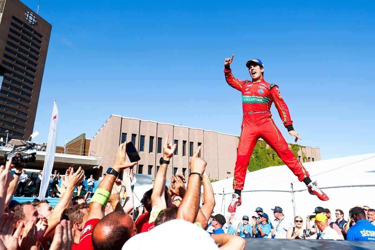 Lucas Di Grassi celebrando su primer y único título Mundial de Fórmula E