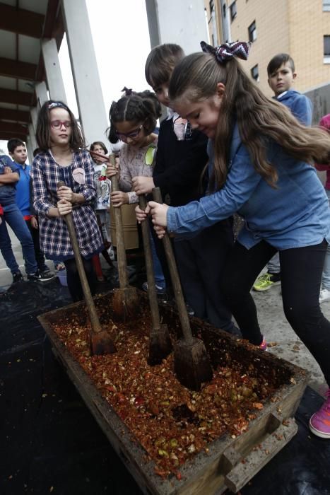 Amagüestu en el Colegio Poeta Ángel González