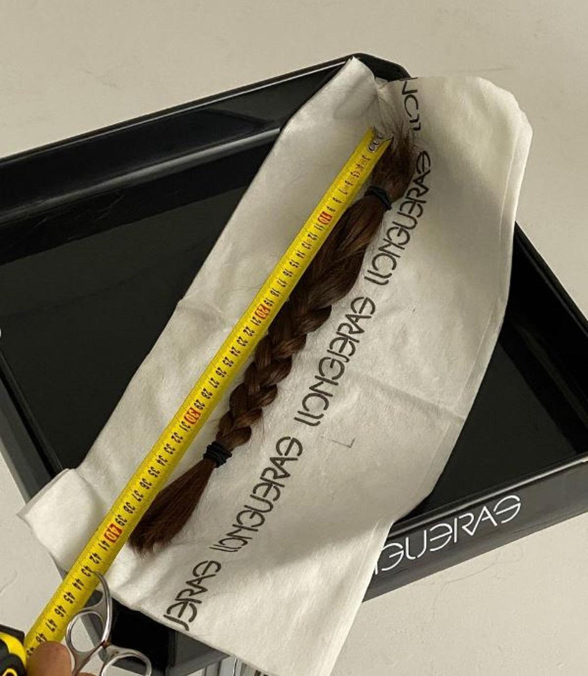 Nada más ni nada menos que 40 centímetros menos de pelo