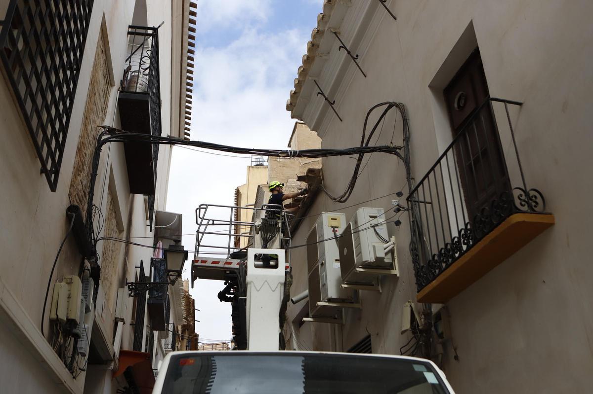 Imagen de archivo de una revisión de fachadas efectuada recientemente en Lorca.