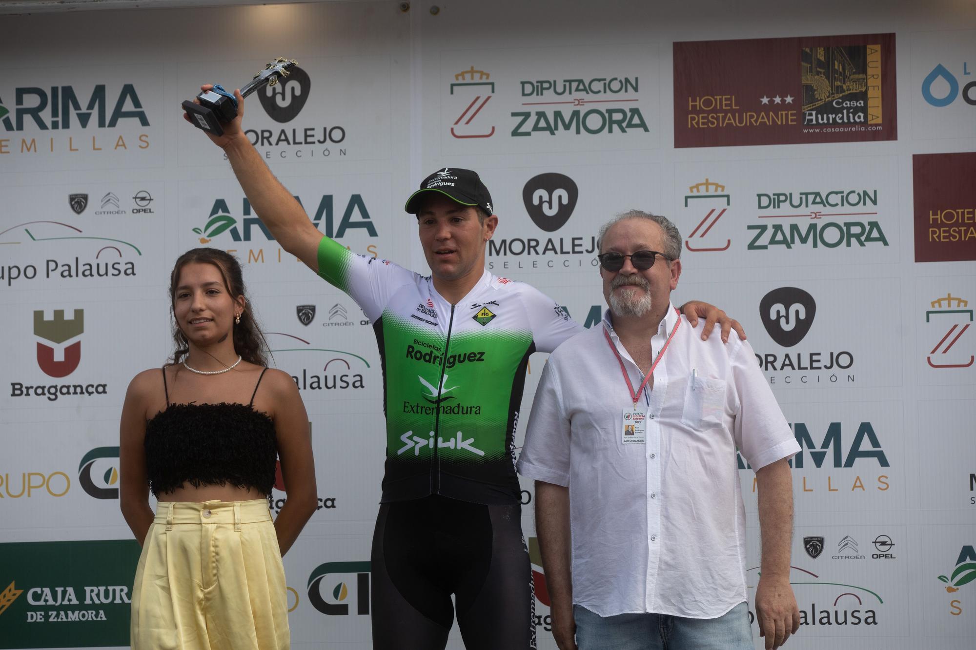 GALERÍA | Fernando Rodríguez gana la tercera etapa de la Vuelta Ciclista a Zamora