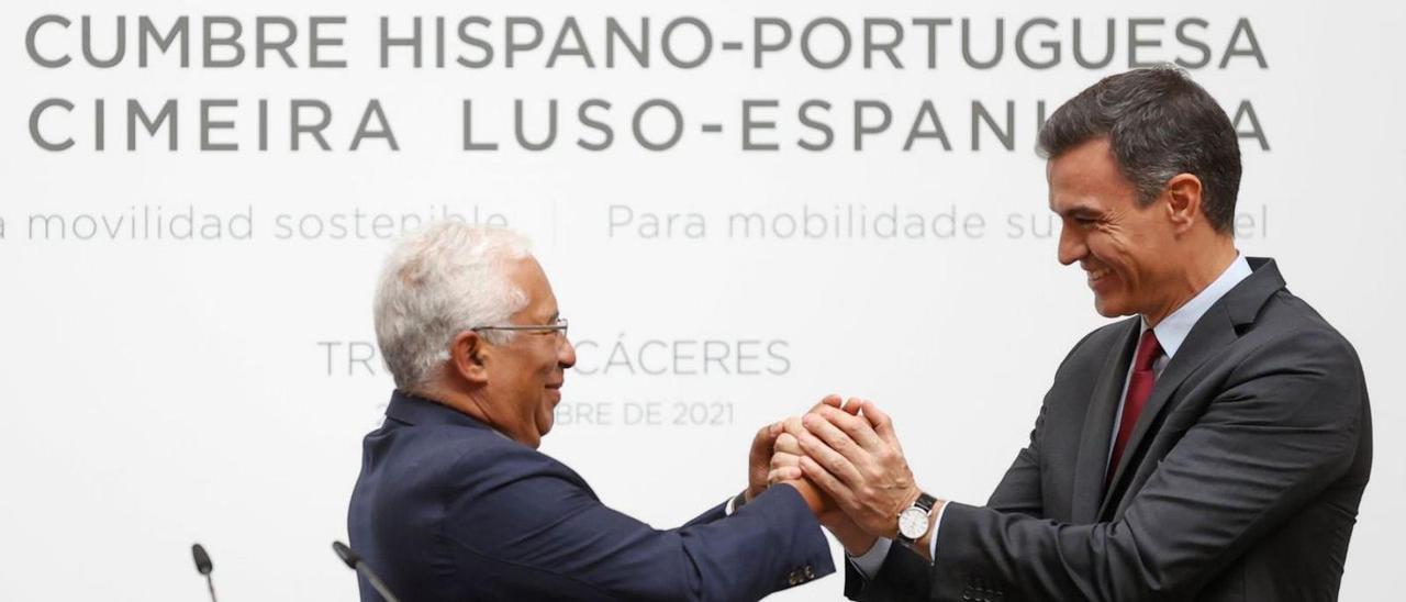 Costa y Sánchez, en la XXXII Cumbre Hispano-Portuguesa.