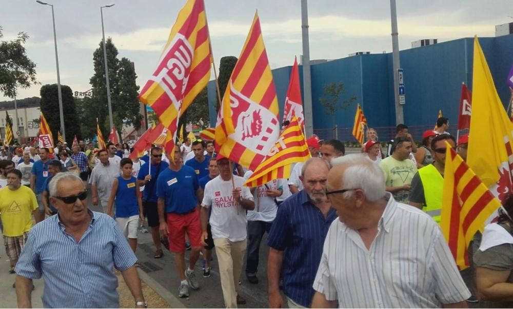 Manifestació contra els acomiadaments a Nylstar