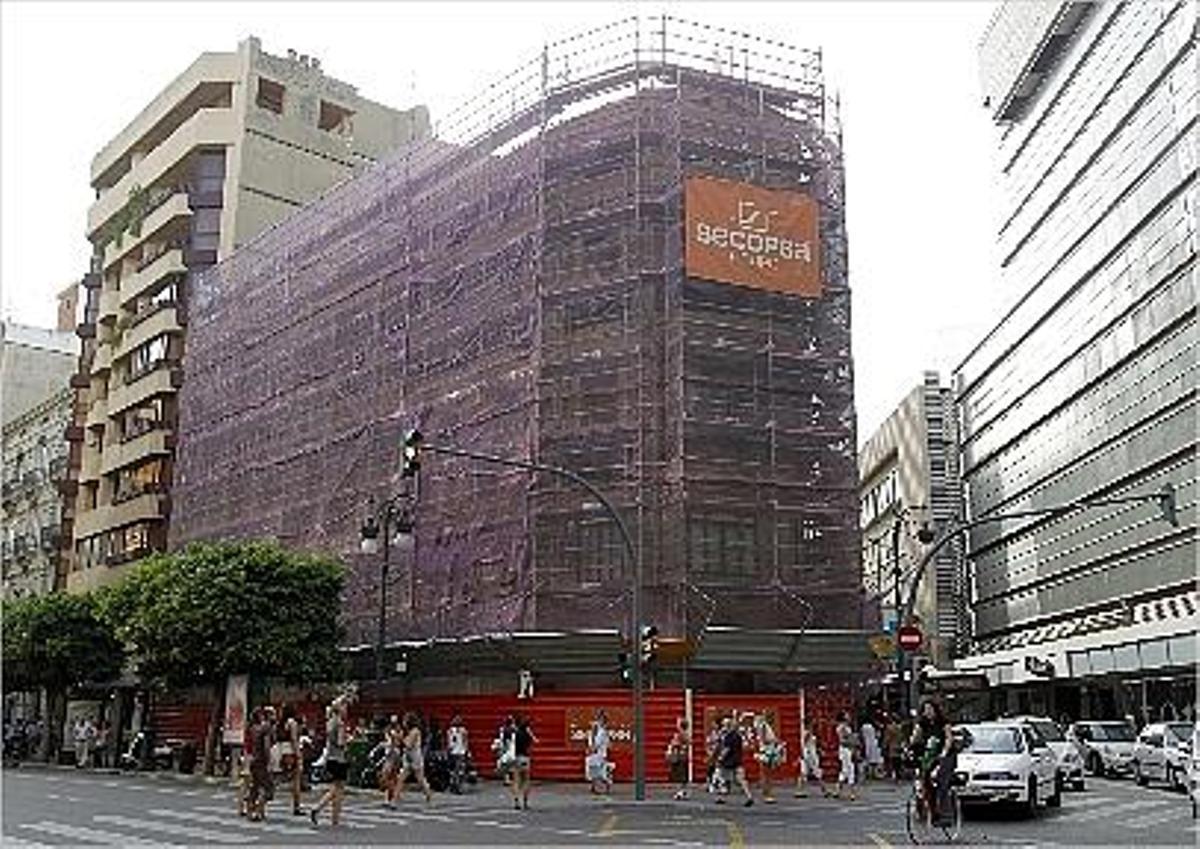 Edificio de la calle Colón donde se instalará Apple.