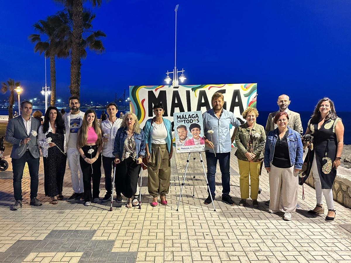 Inicio de campaña de Con Málaga en el paseo marítimo de Huelin.