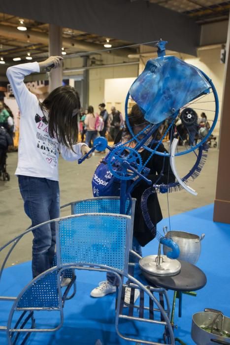 Cientos de niños y niñas disfrutan de Expojove 2019