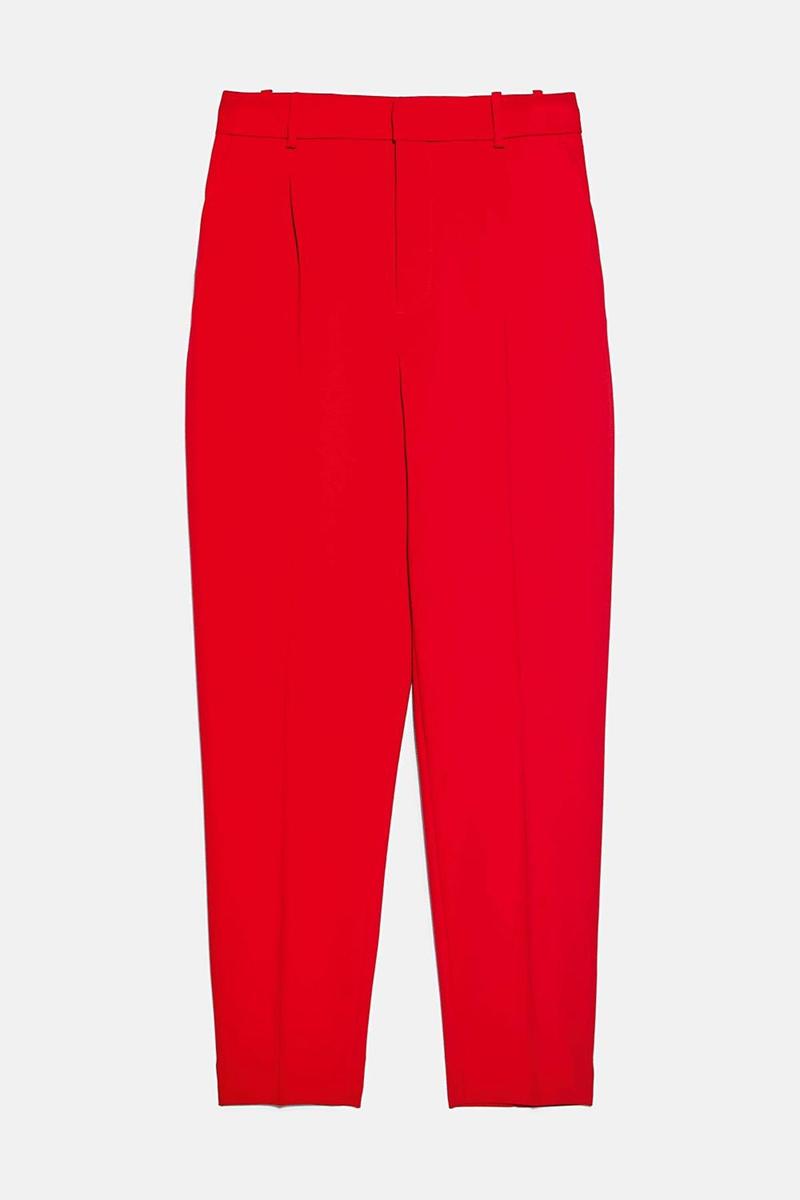 Pantalones sastre de Zara (precio: 25,99 euros)