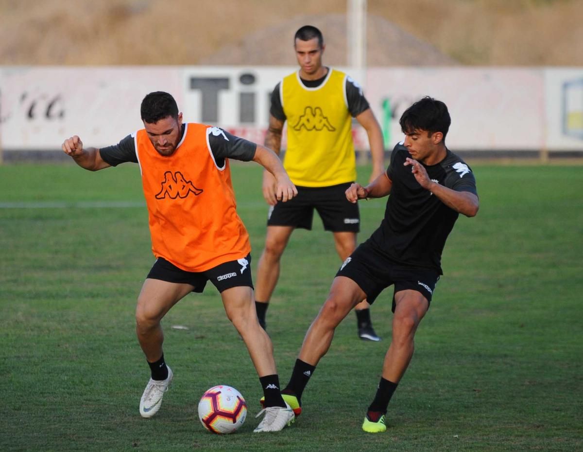 Primer entrenamiento de Sandoval tras su vuelta al Córdoba CF