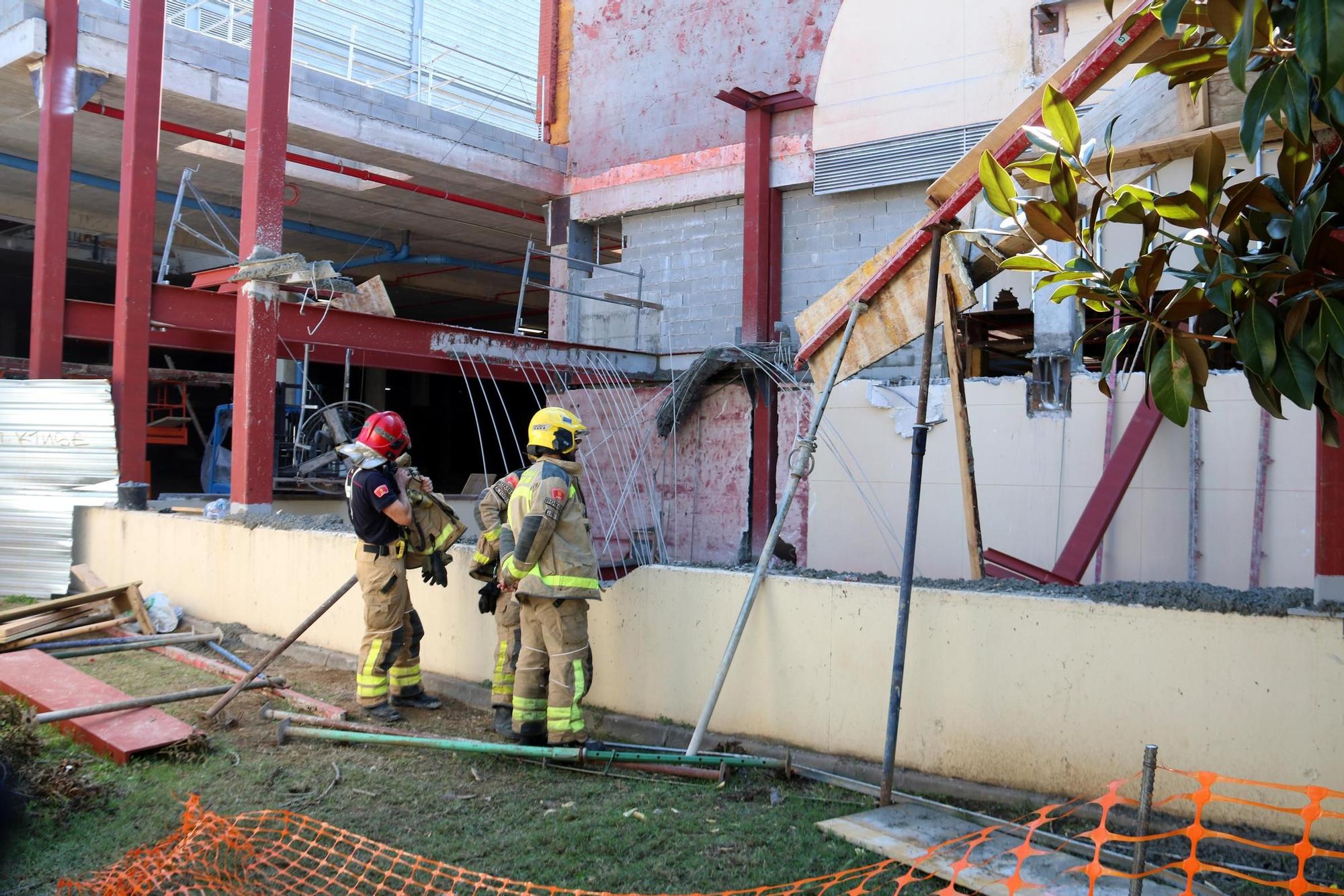 Tres ferits en ensorrar-se una bastida a l'Espai Gironès