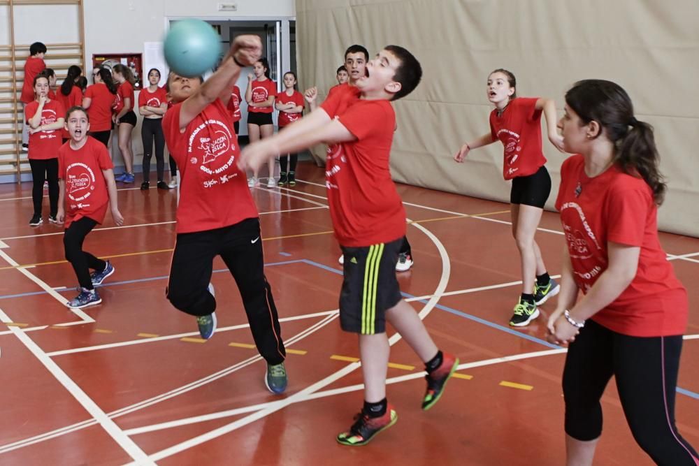 Jornada deportiva con centenares de escolares