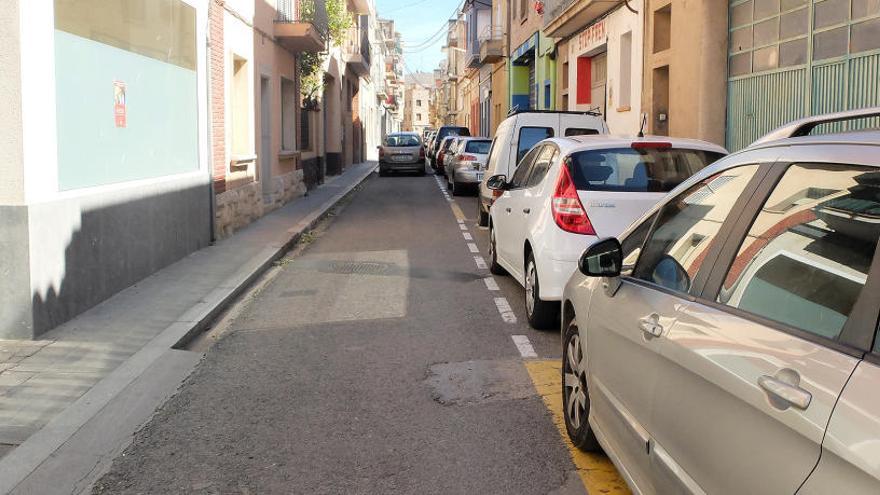 Millores en un dels carrers més degradats del centre de Figueres