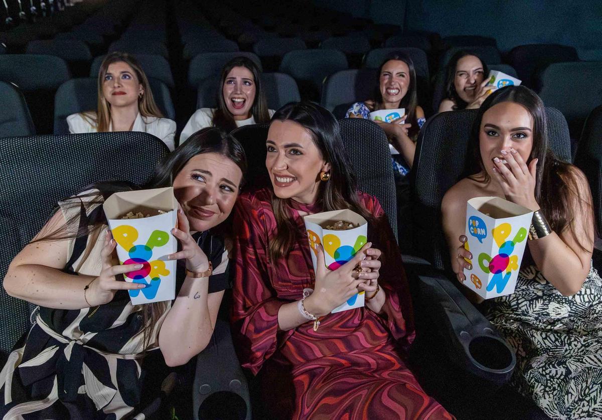 La Bellea del Foc y sus damas comparten su pasión por el cine