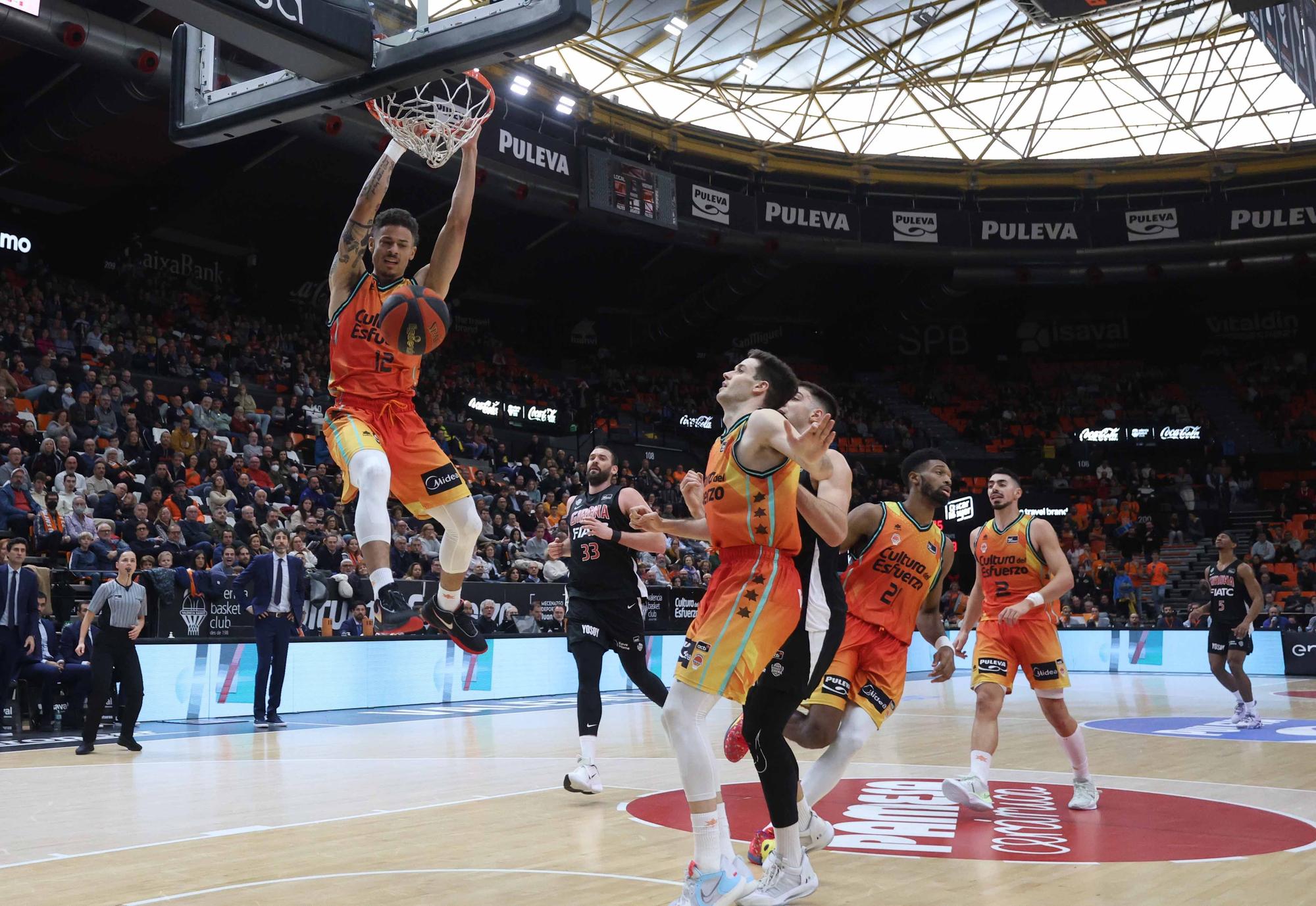 Las mejores imágenes del Valencia Basket - Girona Basketball
