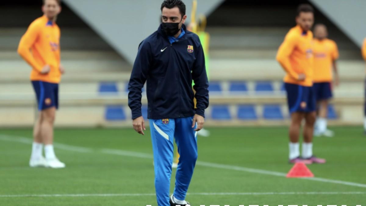 Xavi, en un entrenamiento del Barça en la ciudad deportiva de Sant Joan Despí.