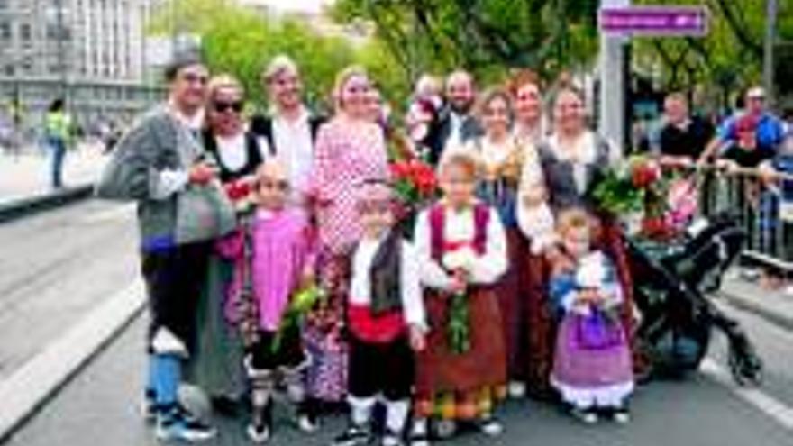 Desfile de fervores y tradiciones en el Pilar